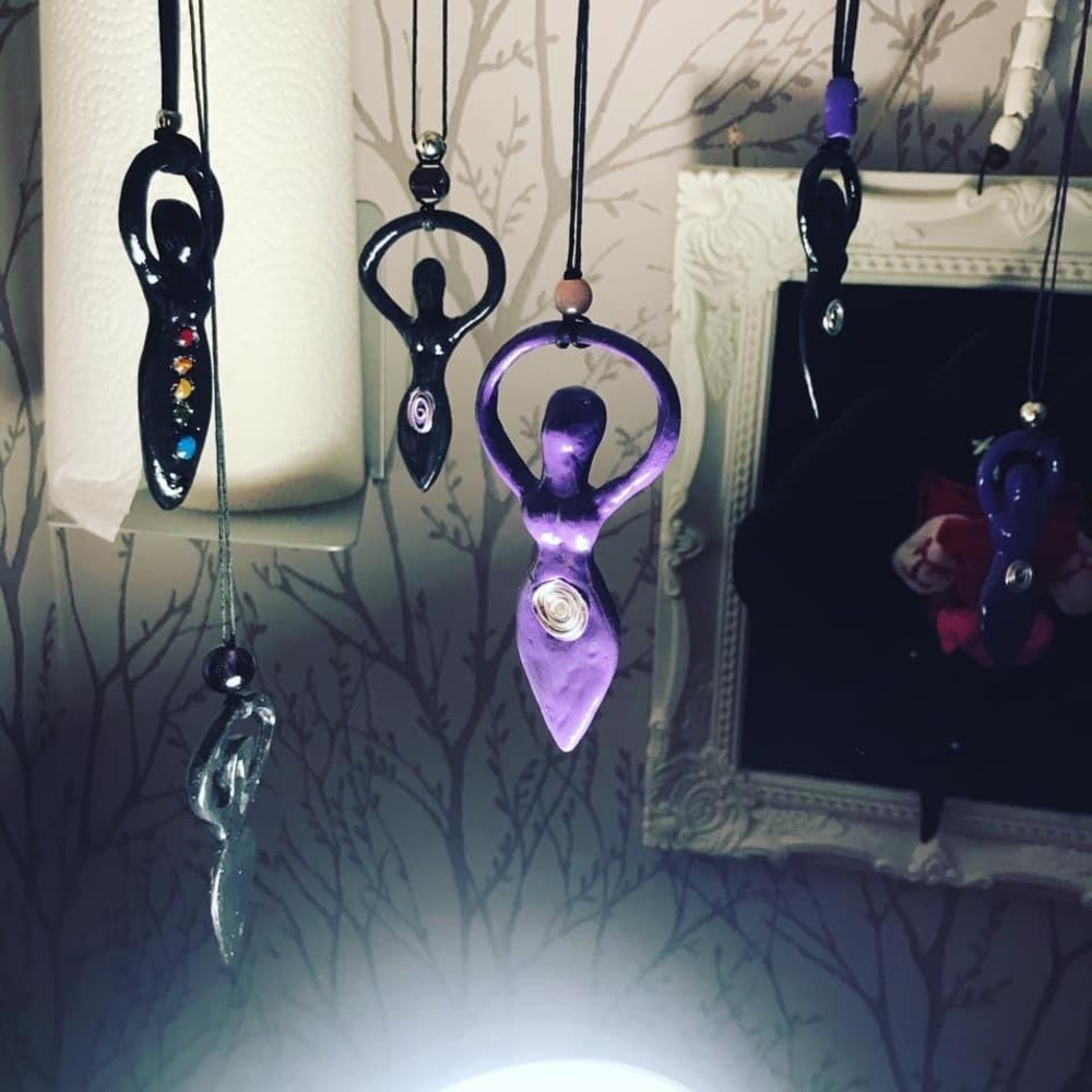 Goddess pendant and necklace